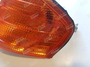 Left front turn signal - MERCEDES BENZ C (W202) - Equiv. A2028260143- thumb-1