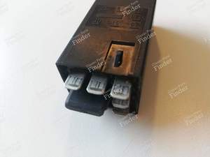 Kraftstoffpumpenrelais - BMW 3 (E30) - OEM BMW: 1286727 - Ref. Siemens: Siemens 5WK2221- thumb-1