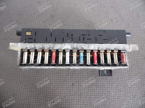 SICHERUNGSKASTEN 477941813 PORSCHE 944 & 924 - PORSCHE 944 - 477.941.813- 1