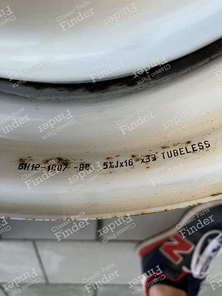 Land Rover Defender 5 wheels - LAND ROVER Land Rover / Defender - 1