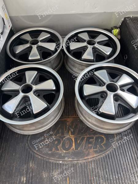 Porsche Fuchs 5,5 x 15 - PORSCHE 911 / 912 (901) - 901.361.012.04 / 90136101204- 0