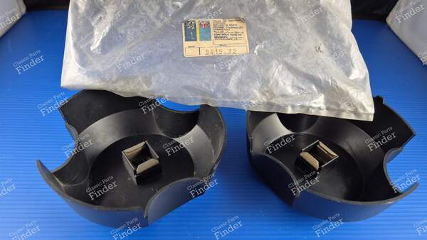 Jeu de 2 caches centres de roue - Version coupé - PEUGEOT 104 / 104 Z - 541572- 3