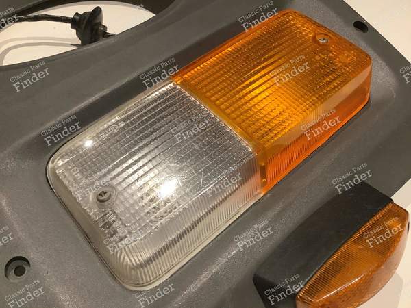 Feux clignotants / position + entourage de phare - PEUGEOT J9 - 7930526618- 3