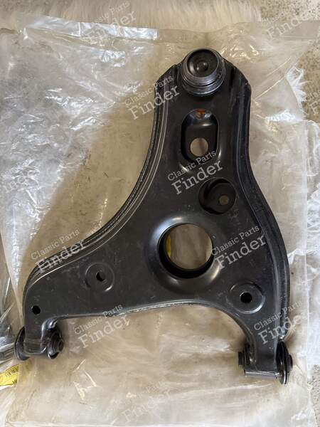 Paire de bras de suspension - MAZDA 626 / Capella (GC) - 850050005- 2