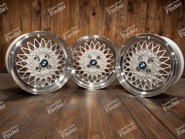 Melber Mesh 15 Zoll Leichtmetallräder Felgen 4x100 7Jx15 ET12 - BMW 2002, E21, E30 - BMW 1502 / 1602 / 1802 / 2002 / Touring (02-Serie) - 3