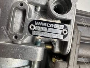 Compresseur de suspension - BMW 5 (E39) - 4430200111 / 4154031000- thumb-2