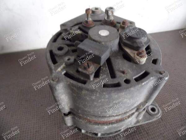 ALTERNATOR - 924S / 944 / 968 Models - PORSCHE 944 - Références Porsche: 94460310900 ou 94460310801 Référence Bosch: 0 120 469 559- 8