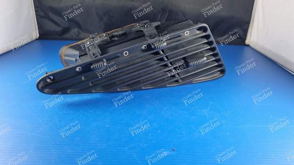 Dashboard center vent grille - FIAT Ulysse - 1470018077- 2