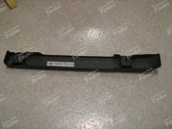 Element d'habillage arrière droit - NISSAN Stanza / Violet (T11) - 79160D3100- 1