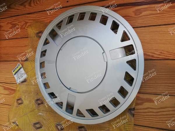 Delta 13 inch hubcap - RENAULT 9 / Alliance / Broadway / 11 / Encore (R9 / R11) - 7700735177 / 7702147362- 0