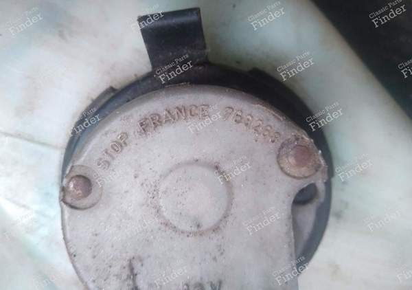 Windshield washer reservoir with pump - PEUGEOT 305 - 768268- 2