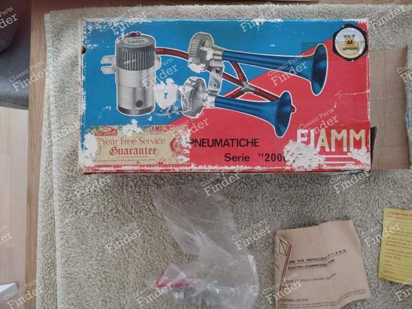 Fiamm Series 2000 Electropneumatic Horns (DGM 5857 KA) w/ Box & Compressor - FERRARI 308 / 208 / 328 - 7
