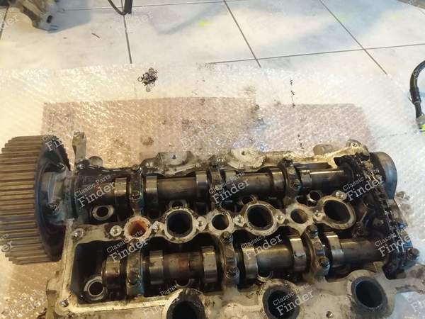 Zylinderkopf mit Nockenwellen / Motorriemenscheibe - CITROËN C6 - PM4R8Q6090- 1