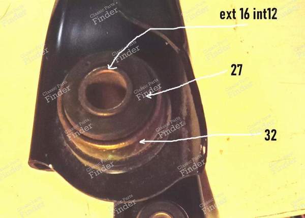 Lower left front triangle Renault R9, R11, R21 - RENAULT 9 / Alliance / Broadway / 11 / Encore (R9 / R11) - SB8378- 1