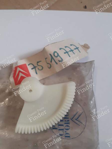 Ventilation damper opening control pinion - CITROËN CX - 75519777- 1