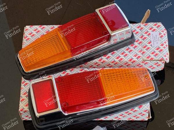 Two chrome taillight caps - RENAULT 8 / 10 (R8 / R10) - Equiv. 3690 / 612- 0