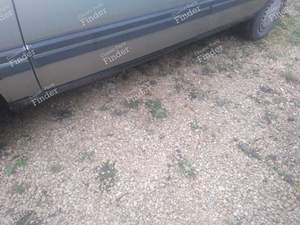 Uhr + 4 Radkappen + Rechter Schweller - RENAULT 21 (R21) - thumb-2