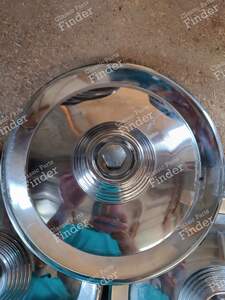 Lot de 4 enjoliveurs - PEUGEOT 204