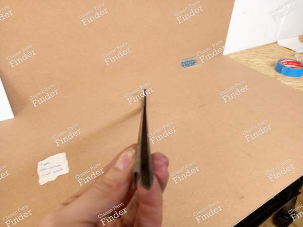 Lèche vitre extérieur avant gauche - Phase 1 - 5 portes - VOLKSWAGEN (VW) Golf II / Jetta - 191853283- 7