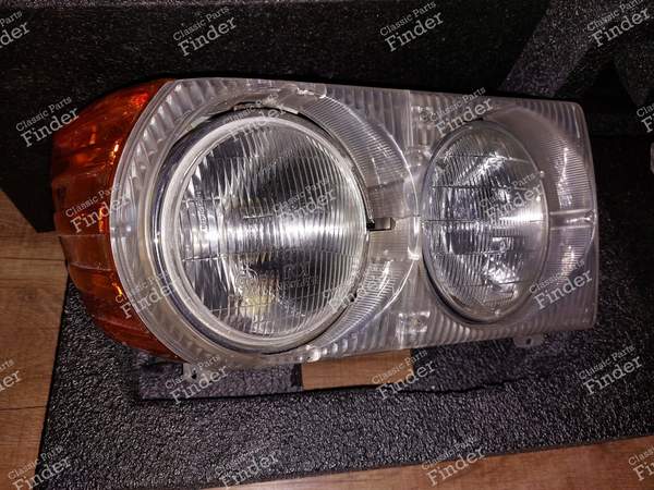 Left and right US headlight lenses - MERCEDES BENZ SL (R107) - 1305233056 (R) / 1305523033 (L)- 1