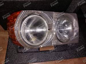 Left and right US headlight lenses - MERCEDES BENZ SL (R107) - 1305233056 (R) / 1305523033 (L)- thumb-1