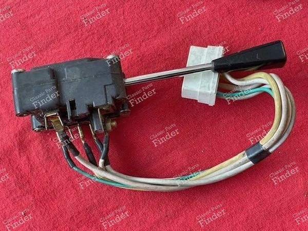 Headlight switch - RENAULT 5 / 7 (R5 / Siete) - 11191607- 2