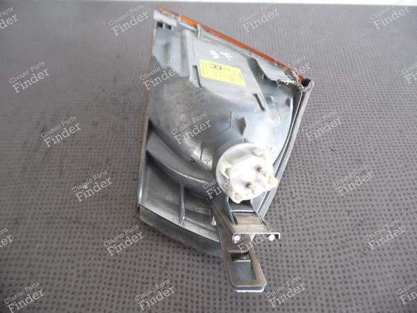 RIGHT TURN SIGNAL - MERCEDES BENZ SL (R129) - Bosch: 1305231911 / A1298260143- 6
