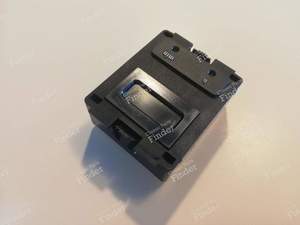 On-board clock - BMW 5 (E28) - 2/84/09 / 1367683- thumb-1