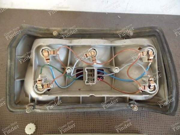 FEU ARRIERE GAUCHE 2261L BMW E12 PHASE 1 - BMW 5 (E12) - 2261L- 9