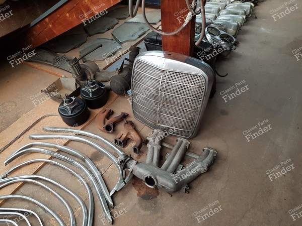Lot de pièces - W110 - W111/112 - W108/109 - MERCEDES BENZ W108 / W109 - 1