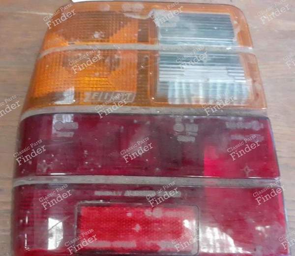 Feu arrière gauche pour Fiat Uno - FIAT Uno / Duna / Fiorino - 12.847.719- 0