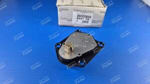 Moteur commande de volet de climatisation - PEUGEOT 406