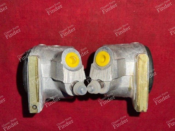 Paar Bremssättel vorne - RENAULT 4 / 3 / F (R4) - 3