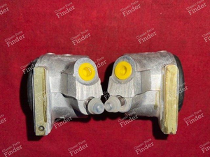 Paar Bremssättel vorne - RENAULT 4 / 3 / F (R4) - thumb-3