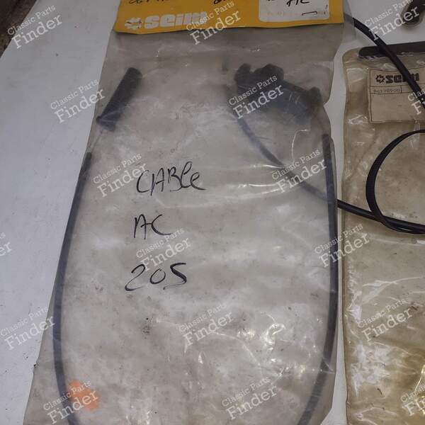 Throttle cable - PEUGEOT 205 - 06178900