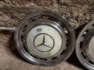 3 hubcaps NOS - MERCEDES BENZ W108 / W109 - 1154010324- thumb-4