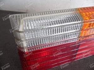 RECHTES RÜCKLICHT - PEUGEOT 305 - 265072- thumb-2