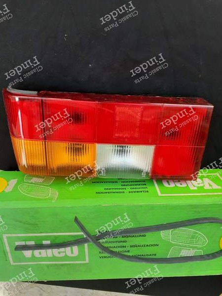Left rear light - Phase 2 - CITROËN Visa / C15 - 082286 / 559850- 0