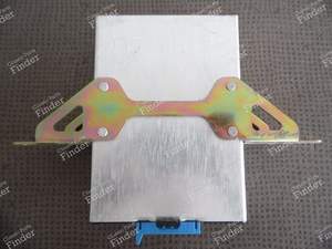 MODULE DE COMMANDE REGULATEUR DE VITESSE 1388043 BMW E32 & E34 - BMW 7 (E32) - BMW 1388043 ou 65711388043- thumb-2