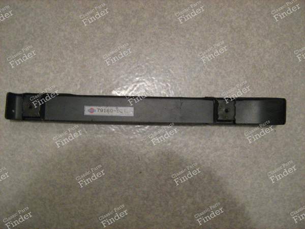 Element d'habillage arrière droit - NISSAN Stanza / Violet (T11) - 79160D3100- 0