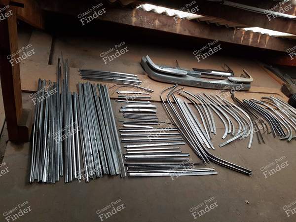 Lot de pièces - W110 - W111/112 - W108/109 - MERCEDES BENZ W108 / W109 - 3