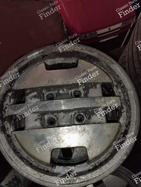 Set of 4 "half-moon" alloy wheels - RENAULT 18 (R18) - 2