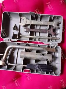 Original toolbox for FIAT 126