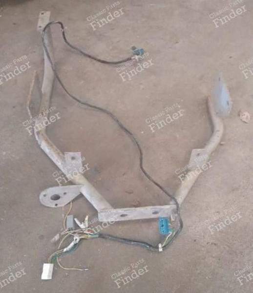 Crochet d'attelage pour Renault 4 ou Citroën 2 Cv - RENAULT 4 / 3 / F (R4) - 0