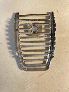 Original Radiator Grill (1969–1974) - SAAB 95 - thumb-6
