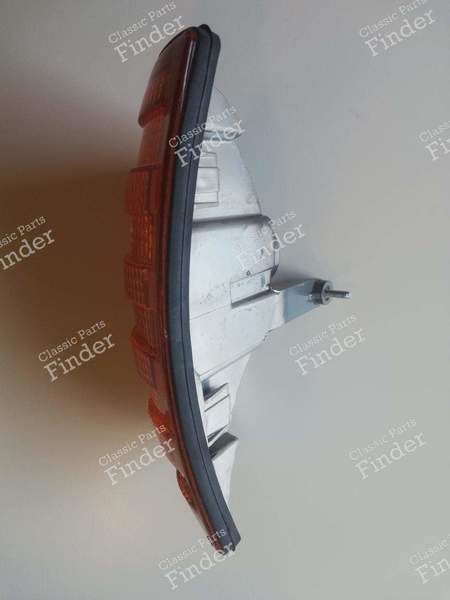Feu clignotant avant gauche - HELLA - MERCEDES BENZ W123 - A0008200421- 2