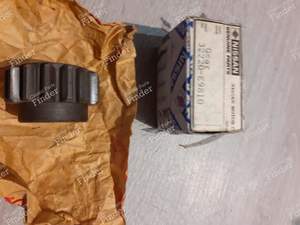 Reverse gear - DATSUN 720 - 32220E9810- thumb-2