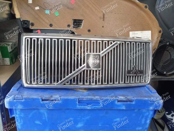 Volvo 740 grille - VOLVO 740 / 760 / 780 - 0