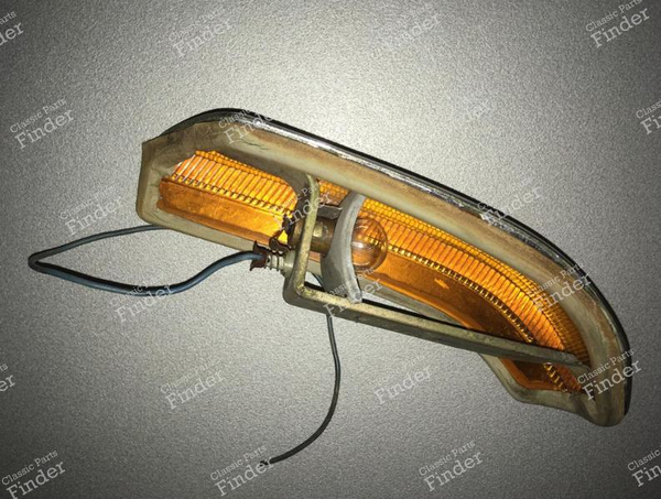 Right front turn signal light - BMW 1500 / 1600 / 1800 / 2000 (Neue Klasse) - 63131350976 / 231502R- 5