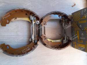 Rear brake shoe for RENAULT Clio